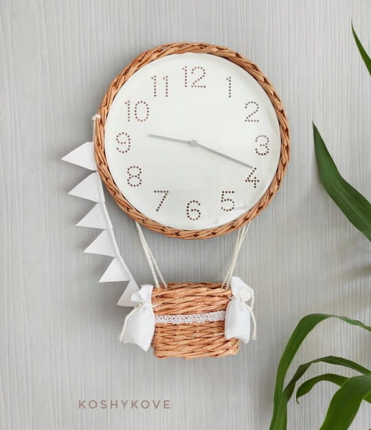 zegar-scienny-balon-z-wikliny-papierowej-1.jpeg